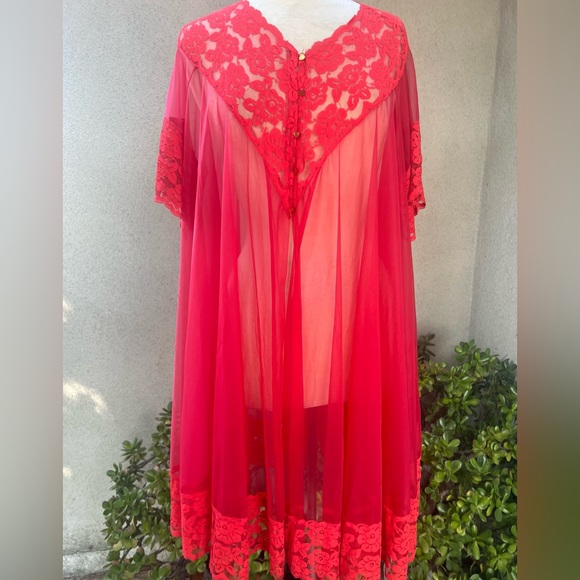 Vintage LeVoy’s red sheer robe lingerie lace heart buttons OS - Picture 9 of 13